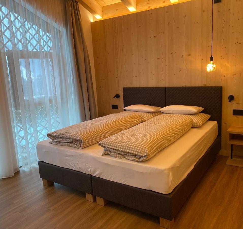Les Ciases Chalets Dolomites San Vigilio Di Marebbe Esterno foto