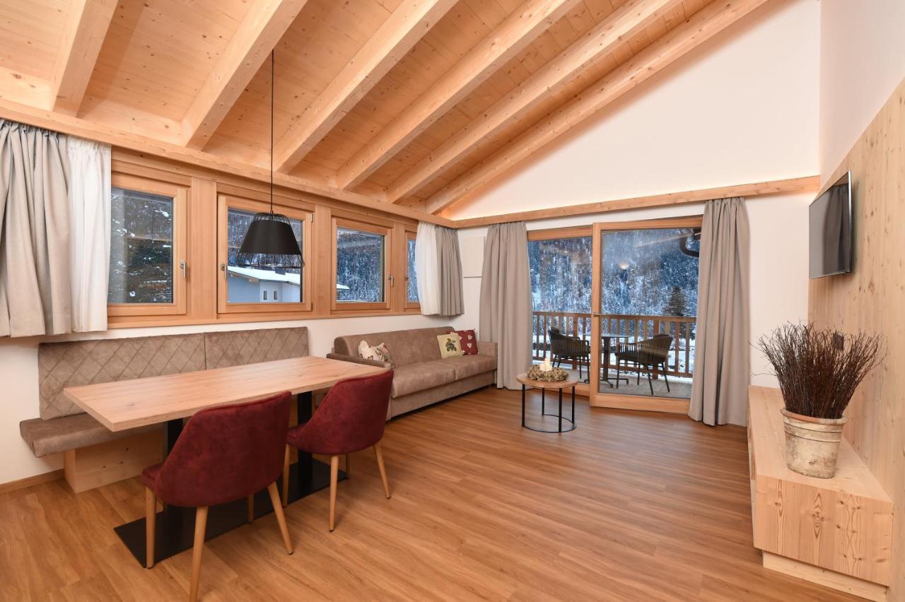 Les Ciases Chalets Dolomites San Vigilio Di Marebbe Esterno foto